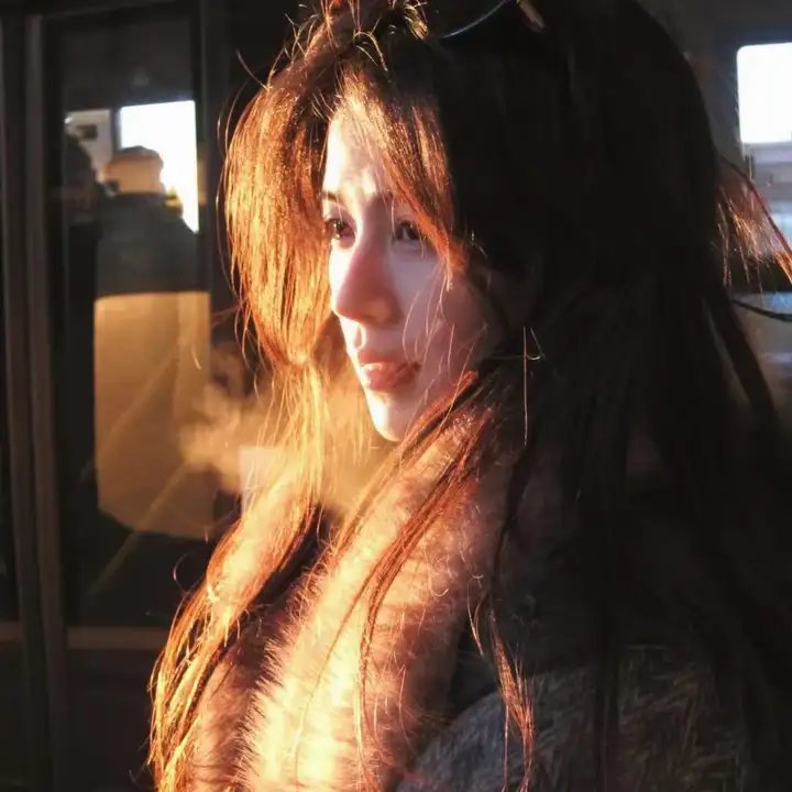 白月光弃我如敝履我选校花你哭啥